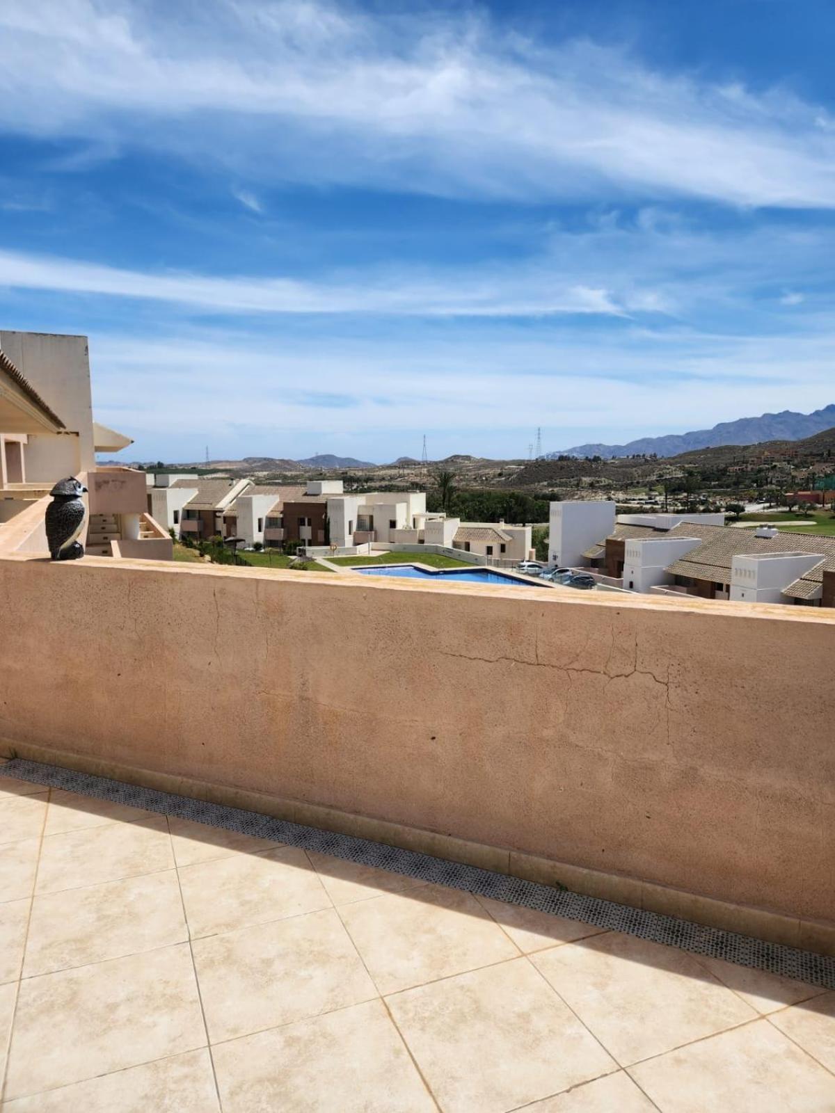 Atico Esquinero Con Preciosas Vistas Al Valle Del Golf Con Piscina Comunitaria! Apartamento Vera