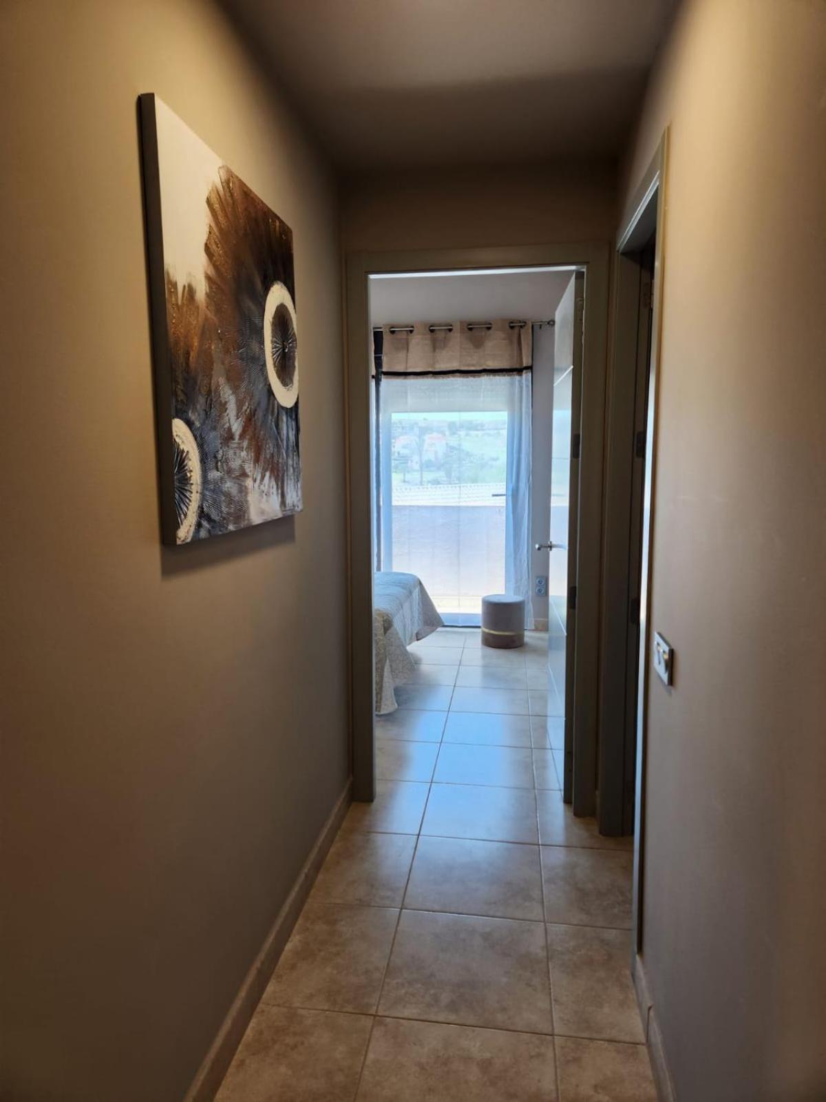 Atico Esquinero Con Preciosas Vistas Al Valle Del Golf Con Piscina Comunitaria! Apartamento