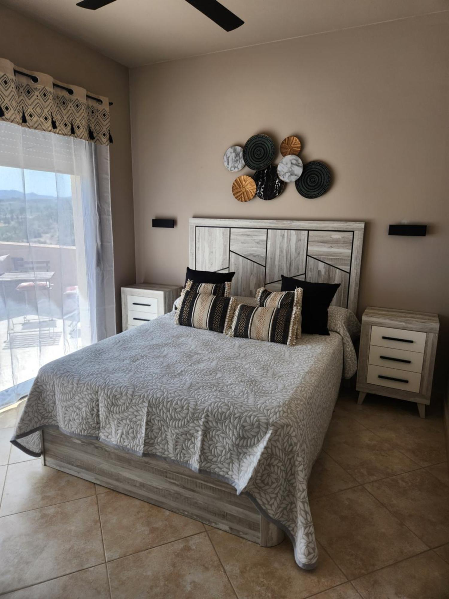 Atico Esquinero Con Preciosas Vistas Al Valle Del Golf Con Piscina Comunitaria! Apartamento Vera