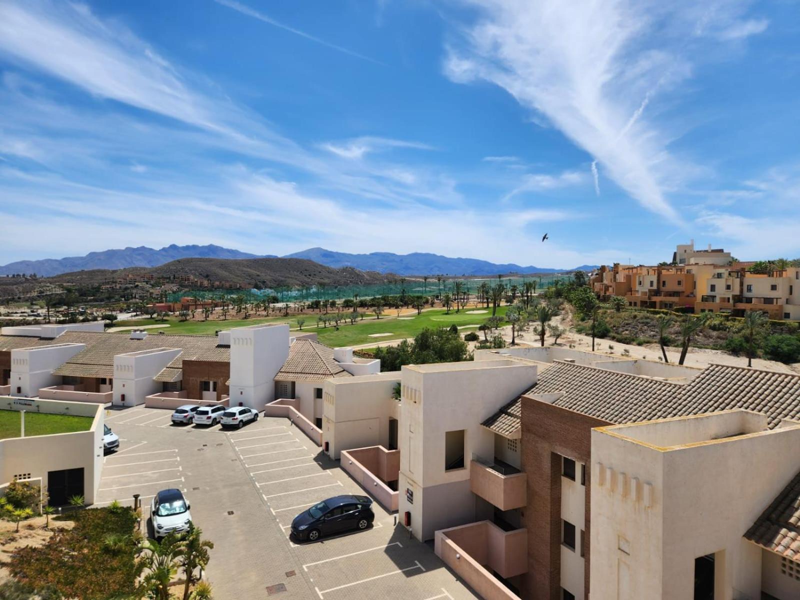Atico Esquinero Con Preciosas Vistas Al Valle Del Golf Con Piscina Comunitaria! Apartment Vera