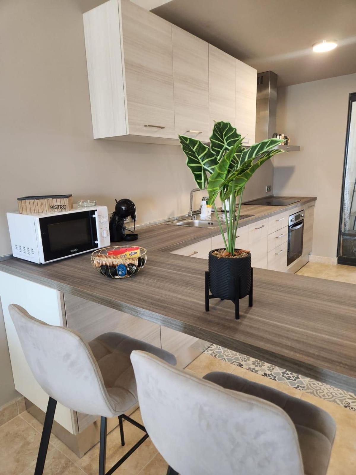 Apartament Atico Esquinero Con Preciosas Vistas Al Valle Del Golf Con Piscina Comunitaria! Vera